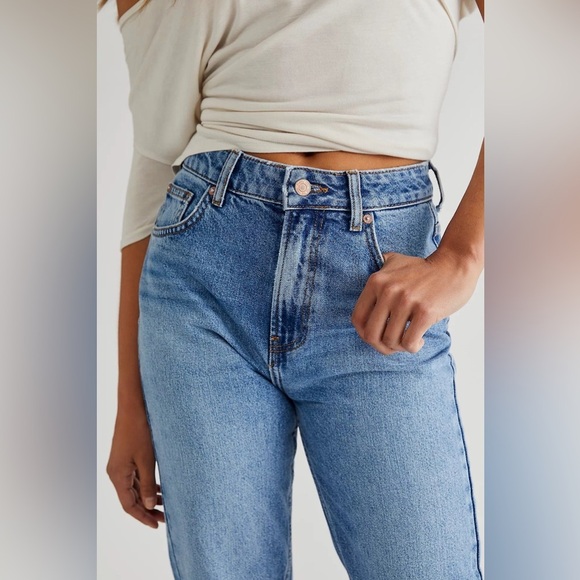 We The Free Pacifica Straight-Leg Jeans in Mid Blue - Picture 3 of 13